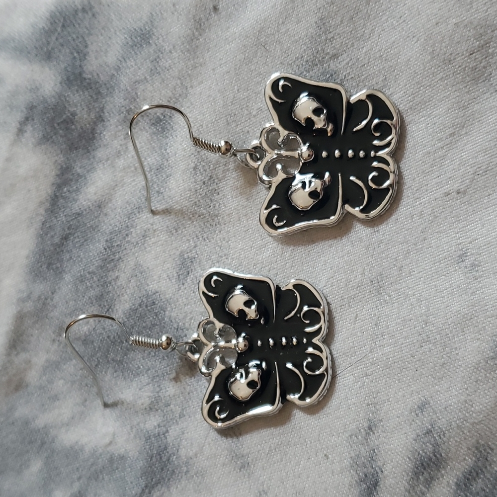 Skull Earrings